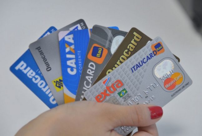 Feirão ajudar consumidores com contas atrasadas a negociar e quitar suas dívida (Foto: Arquivo/Agência Brasil|)