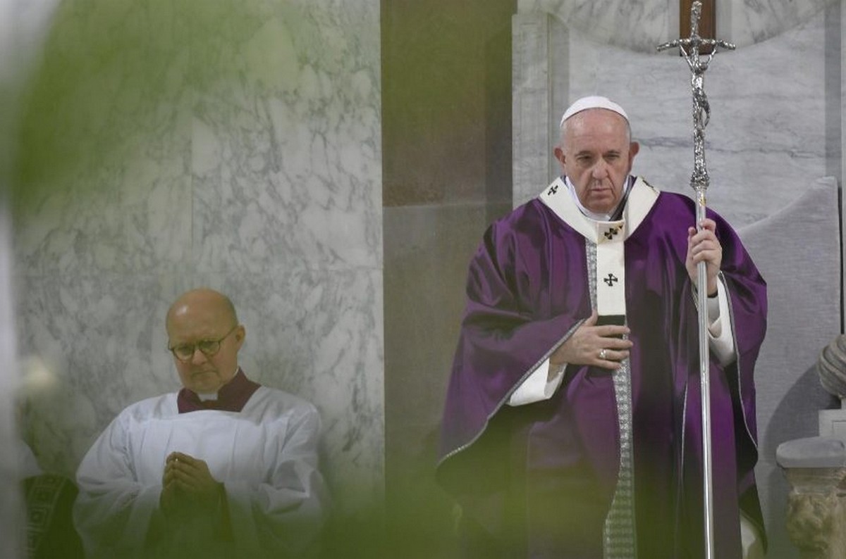 Papa Francisco celebrou a missa da manhã na capela de sua residência em Santa Marta (Foto: Vatican Media/Divulgação)