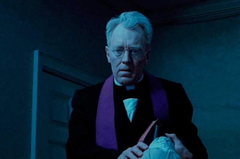 Max von Sydow interpretou o padre Merrim em O Exorcista (Foto: Warner Bros/Reprodução)