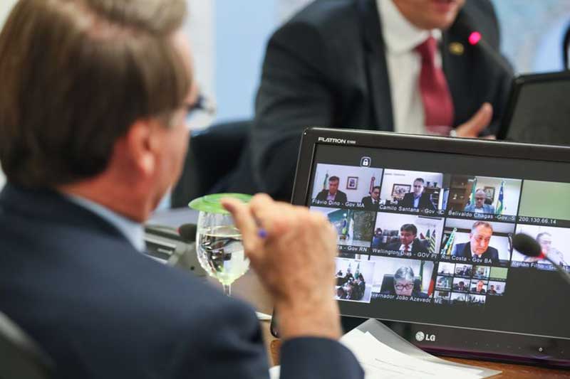 Jair Bolsonaro realizou nesta terça teleconferências com governadores (Foto: Isac Nóbrega/PR)