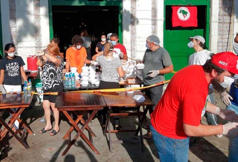 Todos os dias são servidas 1.200 refeições (Foto: MST/Divulgação)