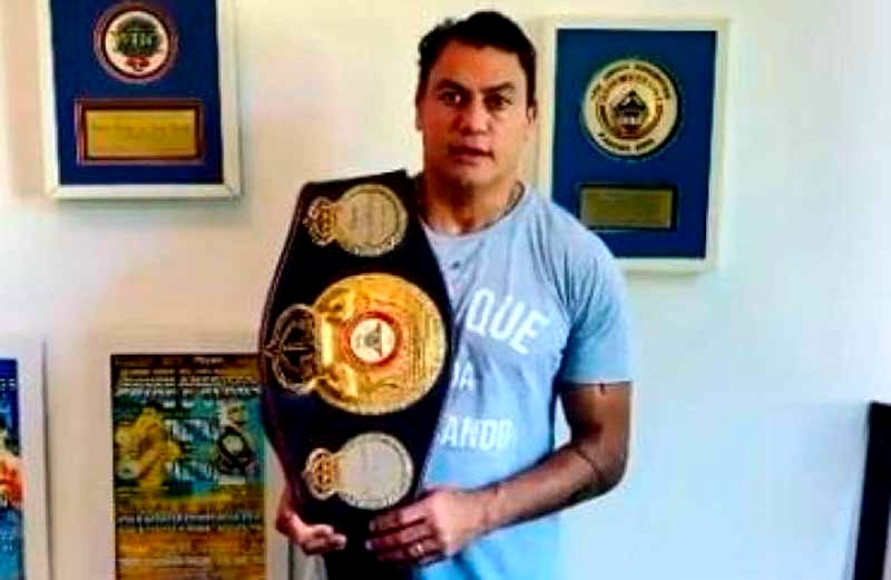 O cinturão mundial foi conquistado por Acelino Popó em 2002 (Foto: Instagram/Reprodução)