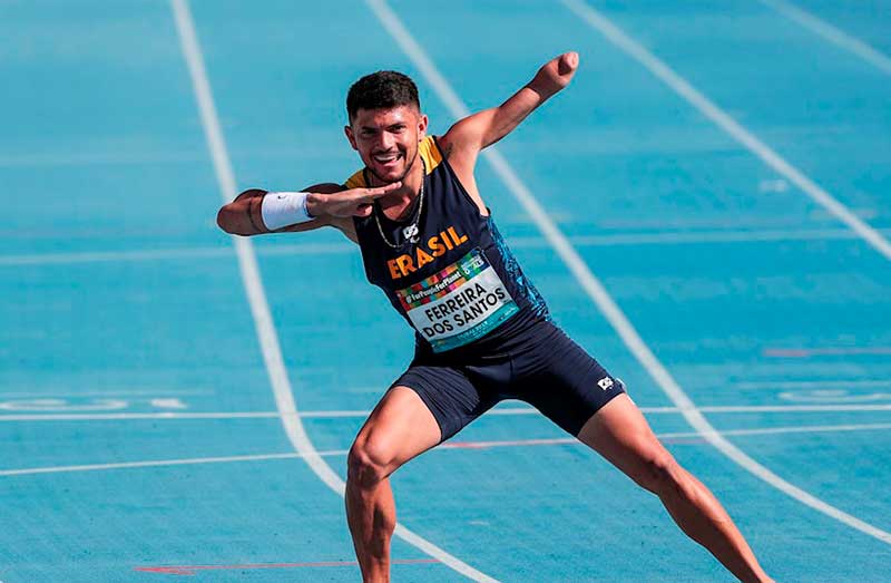 Petrucio Ferreira compete na categoria T47, para amputados de braço abaixo do cotovelo, e detém o recorde dos 100 metros, com o tempo de 10s42 (Foto: Alê Cabral/CPB)
