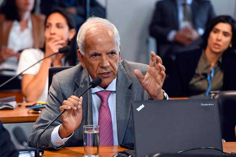 Senador Oriovisto Guimarães disse que a nova PEC, que trará como base o texto da PEC 82/2019, rejeitada no ano passado (Foto: Marcos Oliveira/Agência Senado)