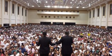 O levantamento mostrou que aproximadamente é um templo para cada 68 domicílios no estado (Foto: Google/Reprodução)