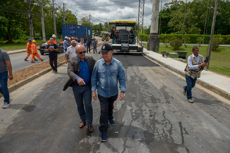 Obra de recuperação das ruas do Distrito Industrial