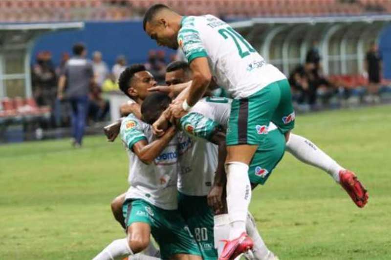 Jogadores do Manaus comemoram gol - Foto Facebook-Reprodução