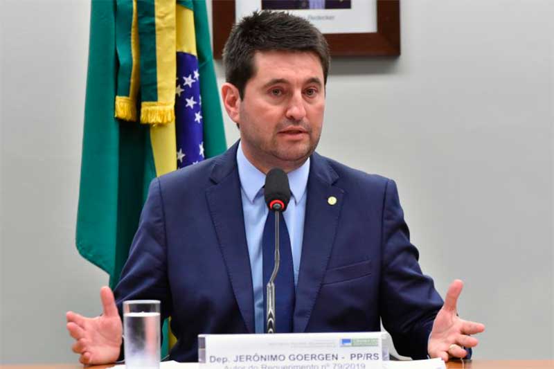 Deputado Jerônimo Goergen diz que superfaturamento é repudiado (Foto: Reila Maria/Agência Câmara)