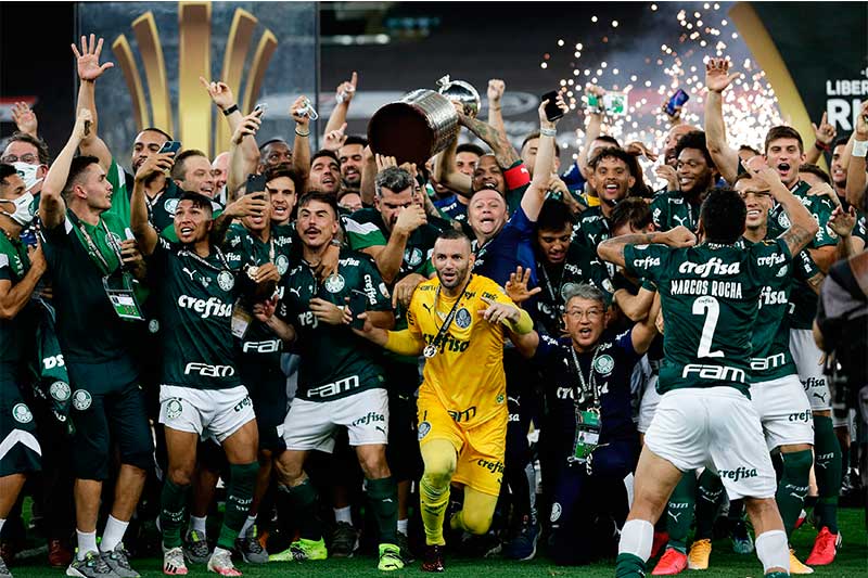 Jogadores festejam título da Libertadores (Foto: Rudy Trindade/FramePhoto/Folhapress)