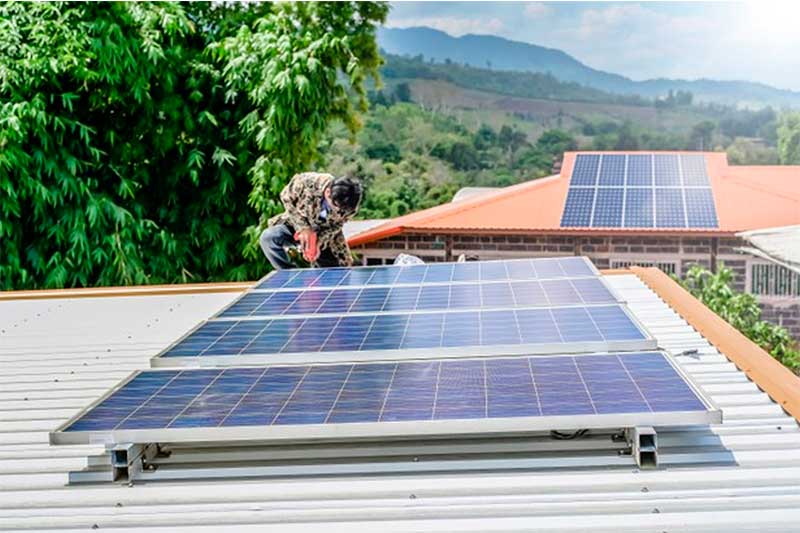 Painéis fotovoltaicos: energia limpa e renovável (Foto: Semdect/Divulgação)