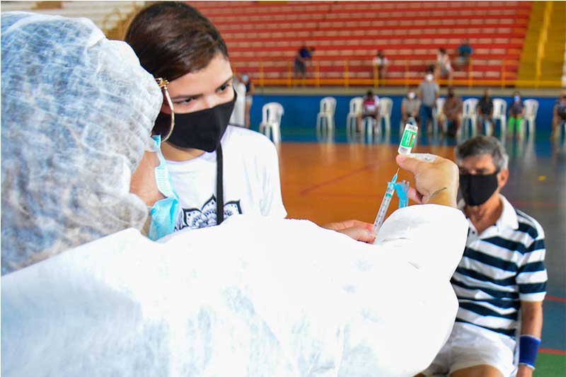 Aplicação de vacina: segunda dose será por agendamento (Foto: Valdo Leão/Semcom PMM)