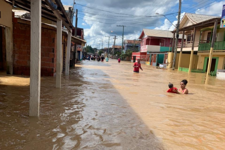 Com Maior Enchente Desde 1997 Boca Do Acre Decreta Estado De