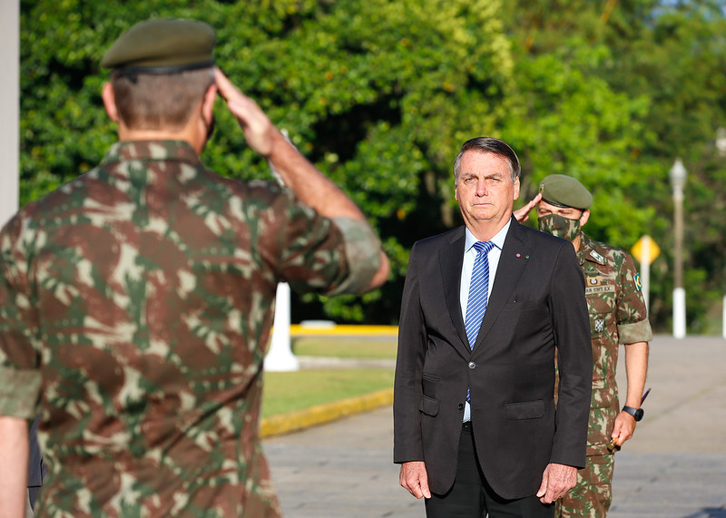 Bolsonaro em formatura militar