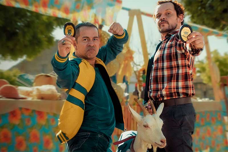 Cabras da Peste tem Edilmilson Filho e Matheus Nachtergaele como protagonistas (Foto: Netflix/Divulgação)