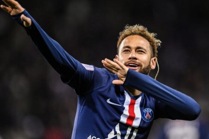 O PSG vai jogar melhor sem o Neymar. : r/futebol