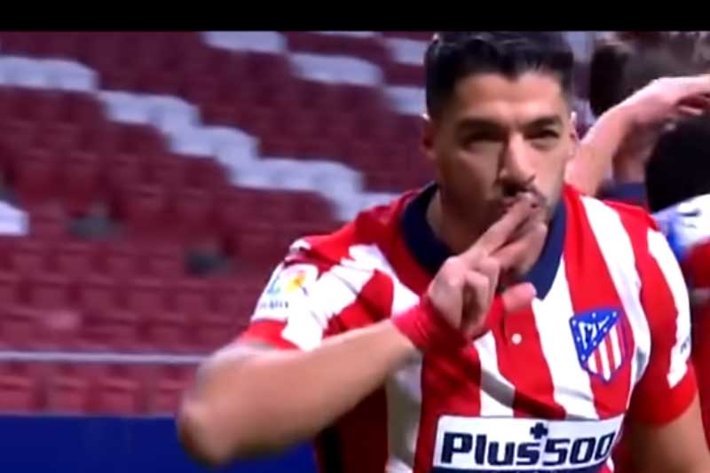 Luis Suárez comemora gol pelo Atlético de Madrid (Foto: YouTube/Reprodução)