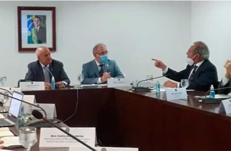 Em reunião filmada, Luiz Eduardo Ramos e Paulo Guedes dão declarações polêmicas (Foto: Facebook/Reprodução)