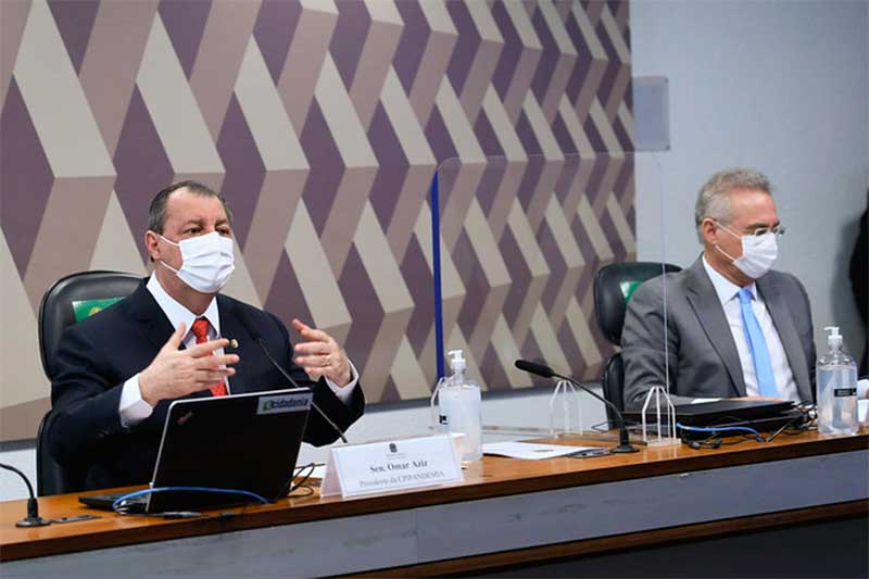 Omar Aziz e o relator Renan Calheiros: prazo mantido (Foto: Edilson Rodrigues/Agência Senado)