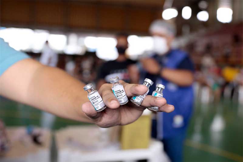 Ampolas de vacina: Ministério da Saúde propõe incluir em planos de saúde (Foto: PMM Semsa)