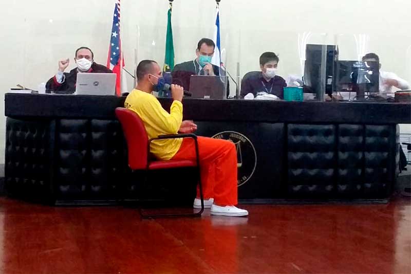 Rogério Alexandrino dos Santos no julgamento no Tribunal do Júri (Foto: Carlos de Souza/TJAM)