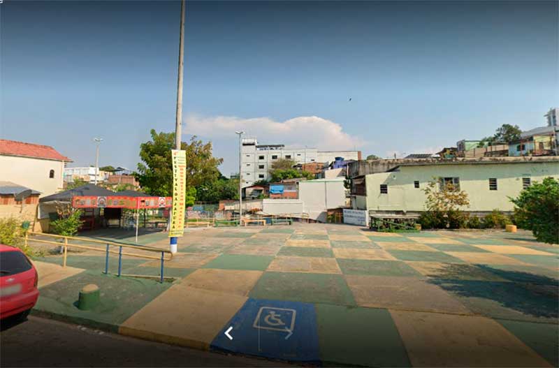 Praça Nestor Nascimento foi rebatizada como Oscarino Peteleco (Foto: Google Maps)