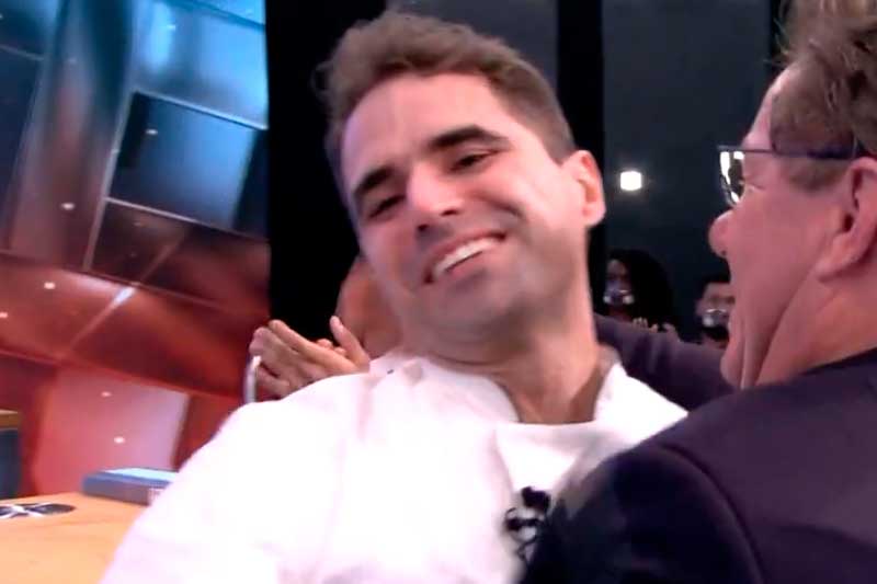 Rodrigo Guimarães ganhou terceira etapa do reality culinário (Foto: Globoplay/Reprodução)