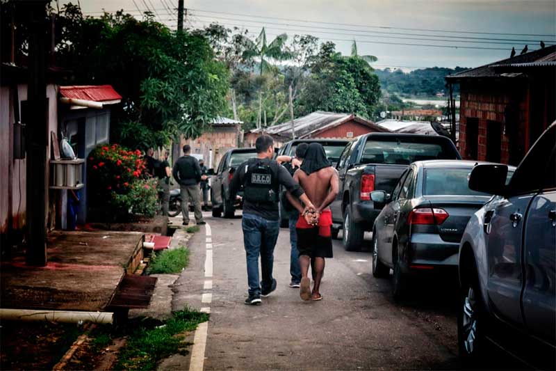 Suspeito é preso na operação Aliquam (Foto: Carlos Soares/SSP)