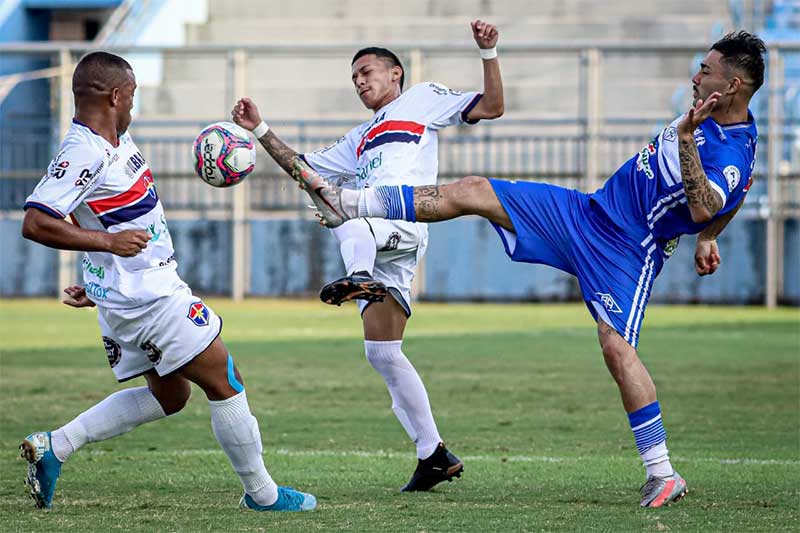 Lance de Fast x Atlético Acreano: triunfo tricolor (Foto: João Normando/FAF)