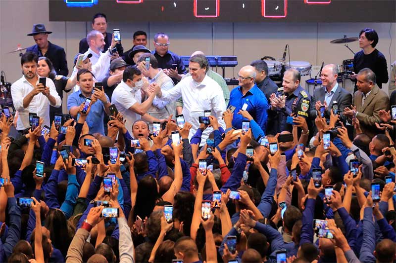 Jair Bolsonaro e Wilson Lima em festa de PMs em Manaus (-Lima (Foto: Diego Peres/Gov. AM/Secom)