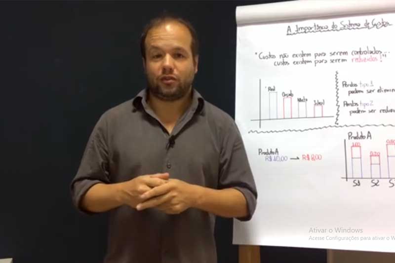 Flávio Luís de Souza Lima criou a ReduzaCusto a partir de nicho de mercado (Foto: ReduzaCusto YouTube/Reprodução)