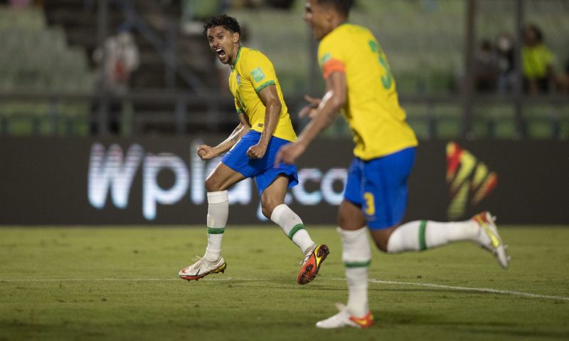 Apesar da boa campanha nas Eliminatórias, seleção brasileira segue com problemas no setor ofensivo (Foto: Lucas Figueiredo/CBF)