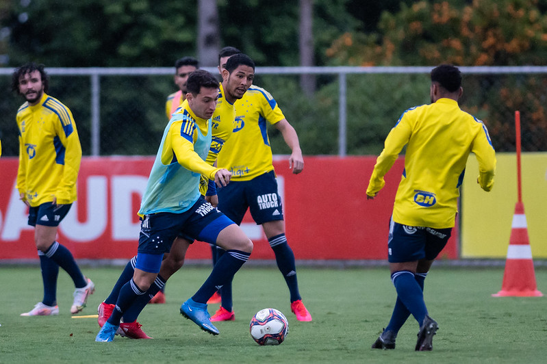 Jogadores do Nacional voltaram aos treinos em Manaus 