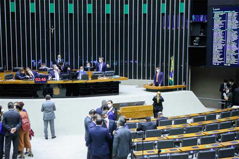 Plenário da Câmara: votação da PEC deve ocorrer na tarde desta terça (Foto: Antônio Augusto/Agência Câmara)