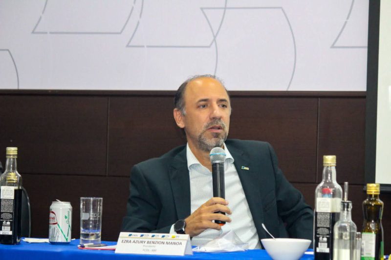 Ezra Azury Benzion apresenta argumentos para revogação da lei (Foto: Divulgação/FCDL)