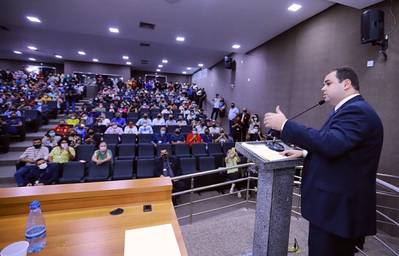 Presidente da Assembleia anuncia reajuste salarial a partir de 2022 (Foto: Assessoria//Divulgação)