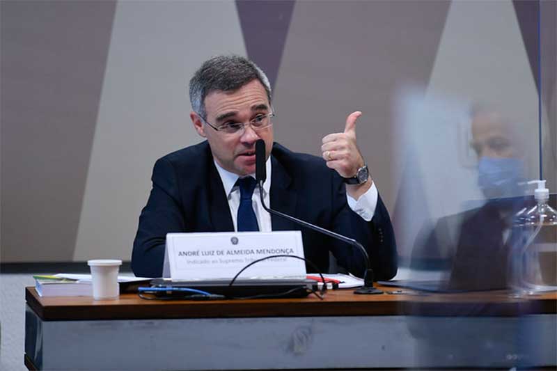 André Mendonça se comprometeu em evitar religião e priorizar Constituição (Foto: Edilson Rodrigues/Agência Senado)