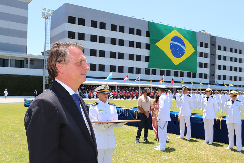 Presidente Jair Bolsonaro voltou a levantar suspeitas não comprovadas contra vacina de Covid-19 (Foto: Isac Nóbrega/PR)