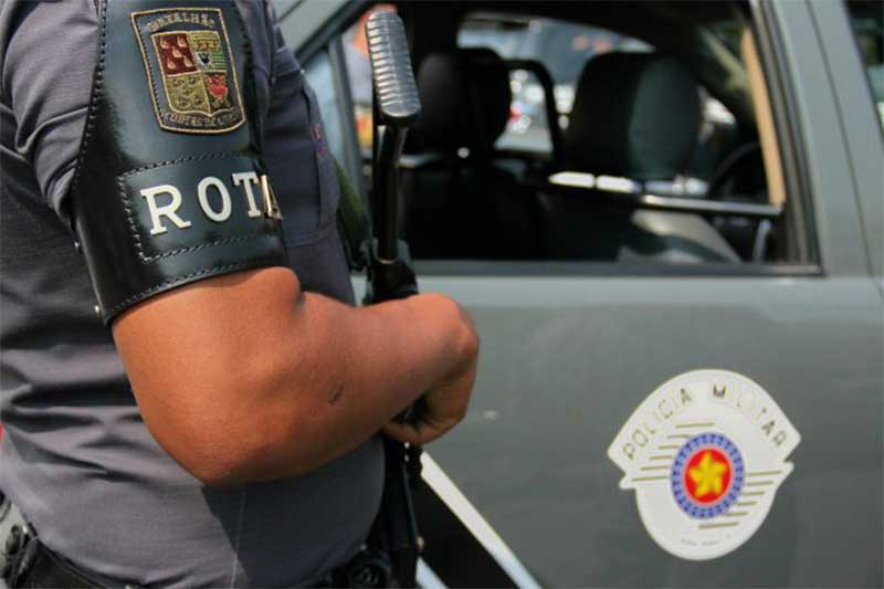 Policiais não podem exibir armas nas redes sociais (Foto: Governo de SP/Secom)