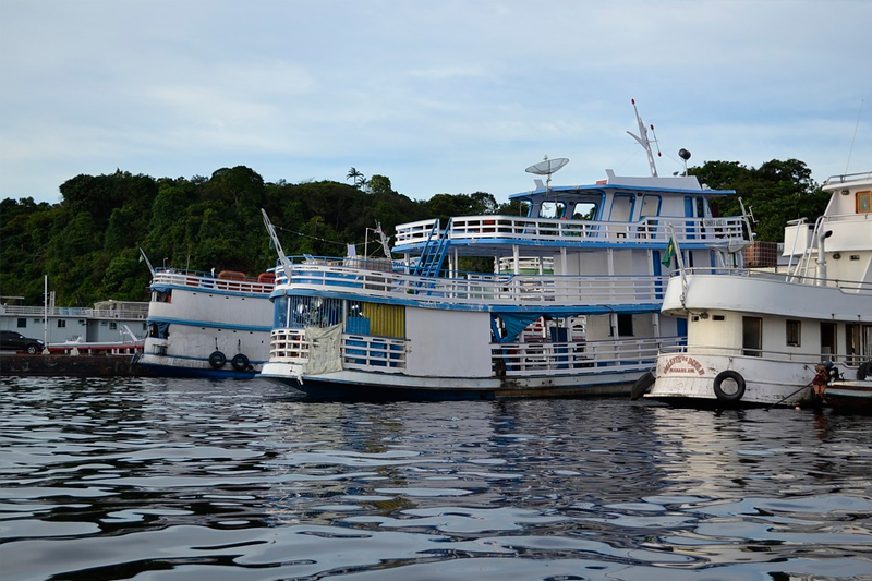 Barcos em Manaus