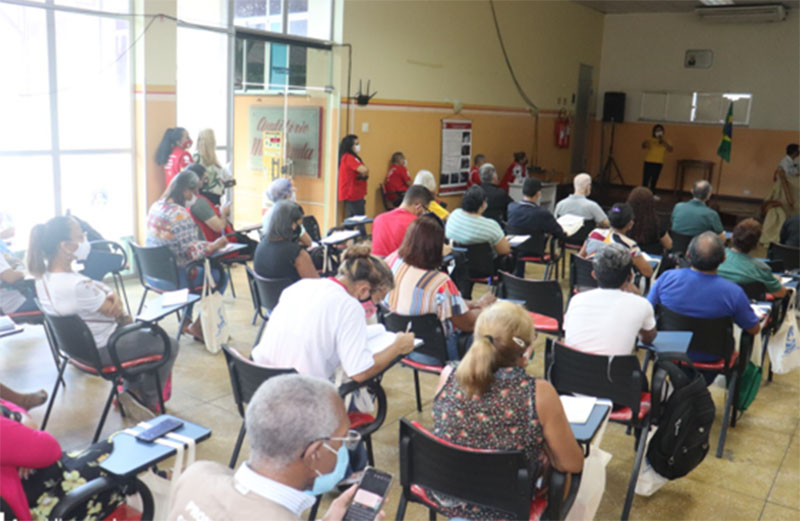 Seminário reúne católicos em Manaus: associação ganha status de utilidade pública (Foto: Arquidiocese de Manaus/Divulgação)
