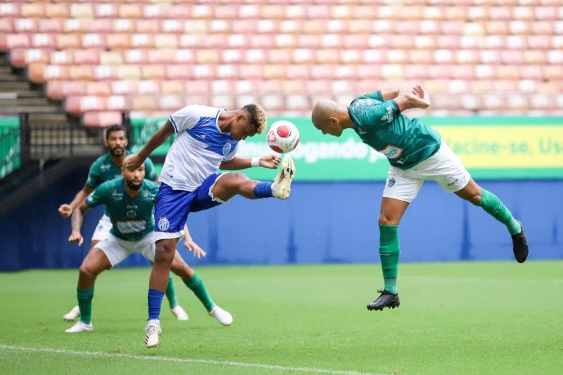 Manaus FC (de camisa verde) levou a melhor sobre o São Raimundo mais uma vez (Foto: Ismael Monteiro/Manaus FC)