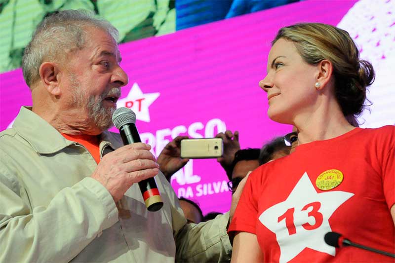 Lula e Gleisi Hoffmann elogiaram revogação de reforma na Espanha (Foto: Ricardo Stuckert/Agência PT)