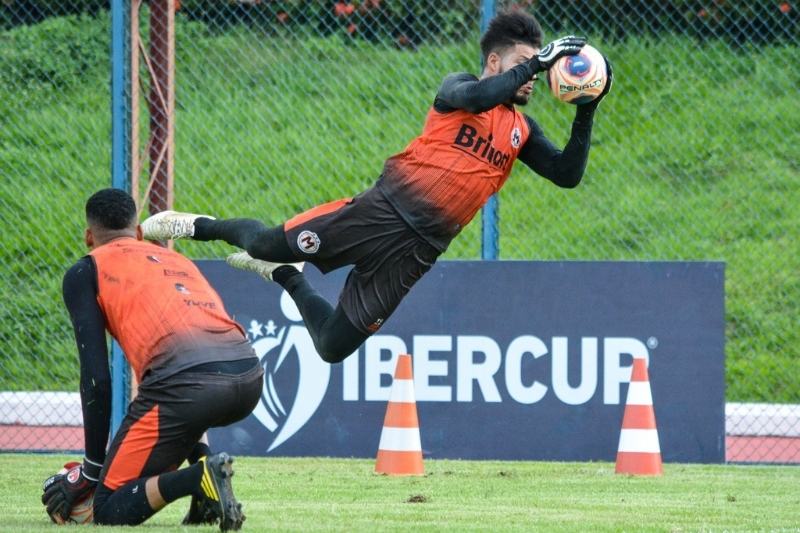 Manauara iniciou os treinos na terça-feira (4) no Estádio Roberto Simonsen (Foto: Paulo Bindá/Manauara)