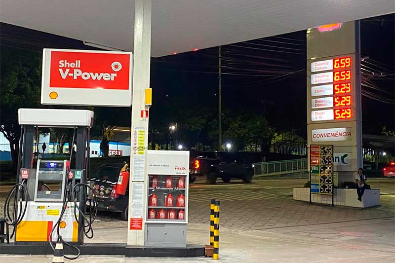 Preços dos combustíveis em posto de Manaus: alta em 2021 (Foto: Valmir Lima/ATUAL)