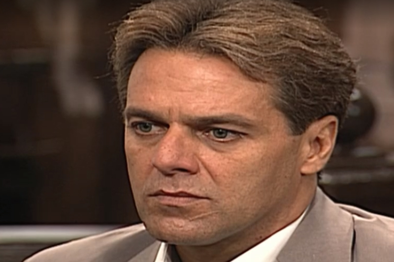 Ator José Carlos Sanches em cena de Por Amor (Foto: TV Globo/Reprodução)