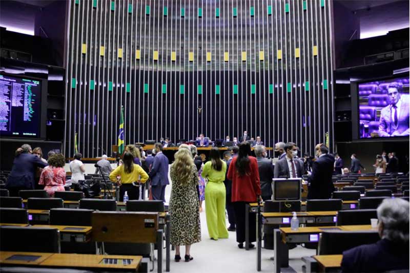 Plenário da Câmara: direita e esquerda travam debate sobre o aborto (Foto: Paulo Sergio/Agência Câmara)