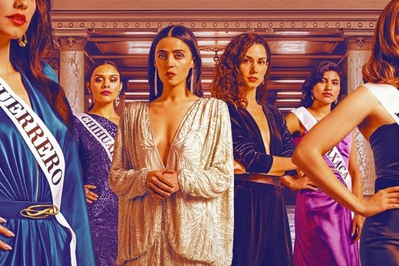 A série segue os passos de quatro misses que se preparam para o Miss México (Foto: Reprodução/Youtube)