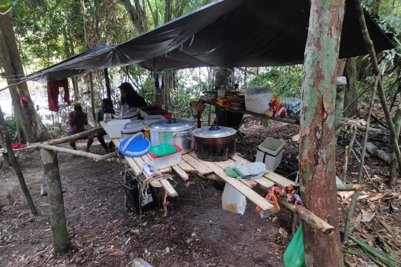 Trabalhadores em situa&ccedil;&atilde;o an&aacute;loga &agrave; de escravo no AM s&atilde;o explorados na  floresta