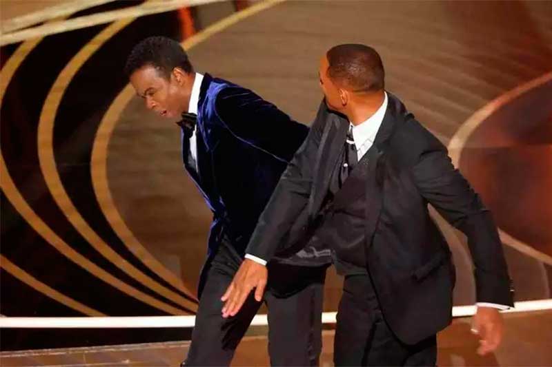 Will Smith dá soco em Chris Rock e escandaliza no Oscar (Foto: TNT/Reprodução)