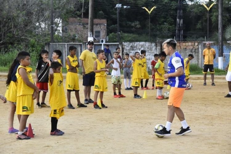 Pelci oferece 641 vagas gratuitas para aulas de esporte em Manaus Pelci oferece 641 vagas gratuitas para aulas de esporte em Manaus